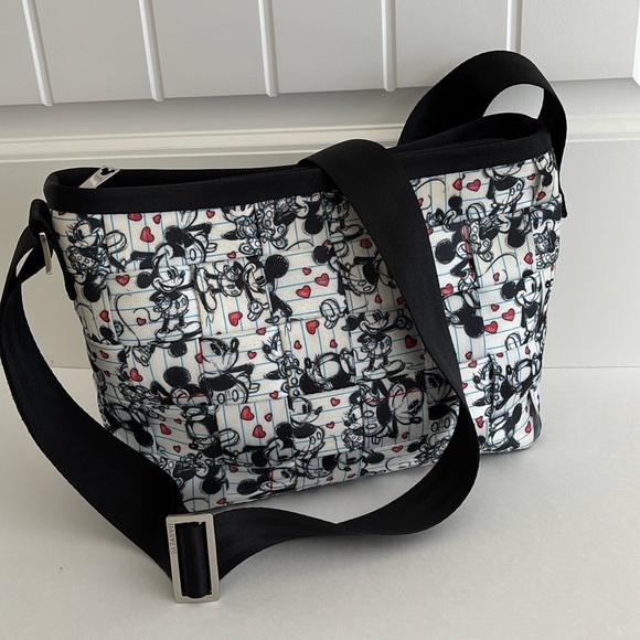 Harveys Handbags - Disney Couture Harvey’s Seatbelt Bag Mickey Loves‎ Minnie White Purse Shoulder